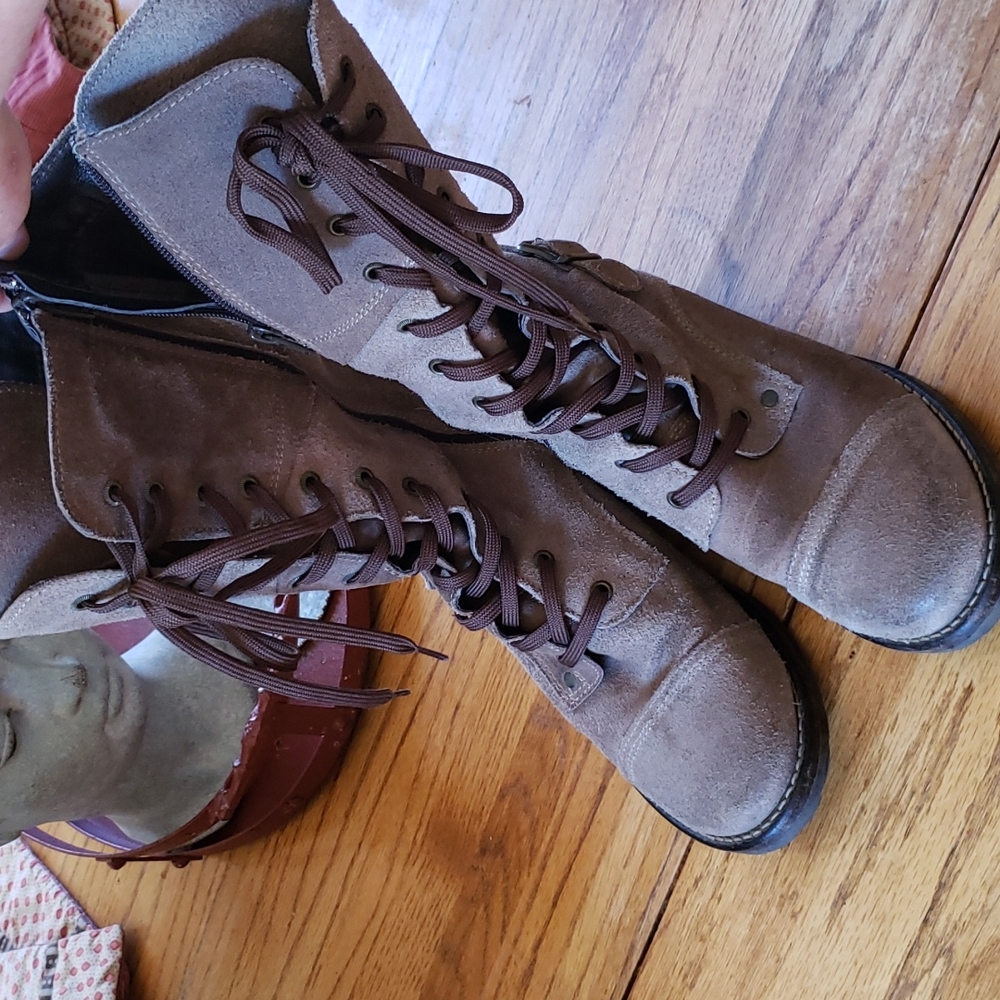 TAOS Suede Tan Boots 39